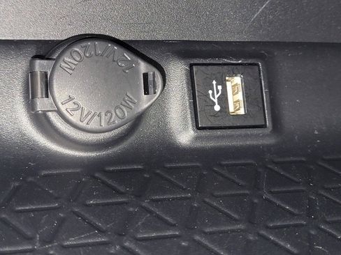 Certified 2025 Toyota RAV4 XLE w/ Convenience Package image 25