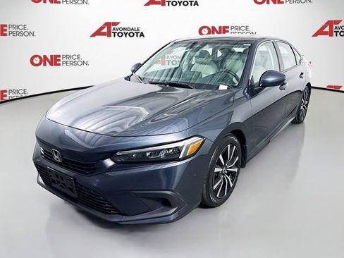 Used 2023 Honda Civic EX image 3