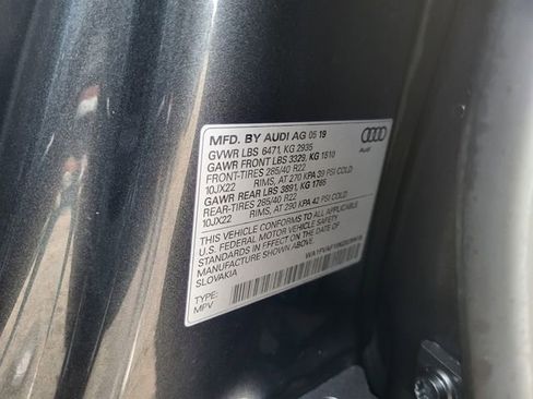 Used 2019 Audi Q8 Prestige AWD/4WD image 29