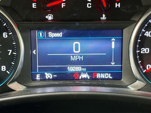 Used 2023 Chevrolet Equinox LT image 37