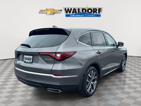 Used 2024 Acura MDX SH-AWD w/ Technology Package image 6