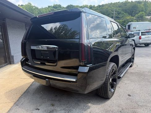 Used 2015 GMC Yukon Denali w/ Premium Package AWD/4WD image 6