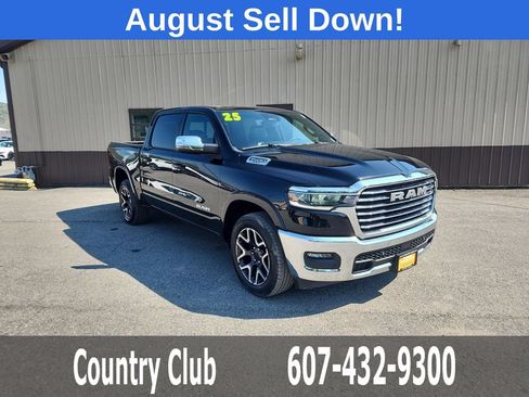 Used 2025 RAM 1500 Laramie AWD/4WD image 1
