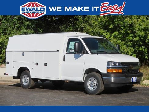 New 2025 Chevrolet Express 3500 w/ Power Convenience Package RWD image 1