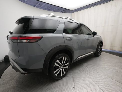 Certified 2025 Nissan Pathfinder Platinum w/ Cargo Package AWD/4WD image 37