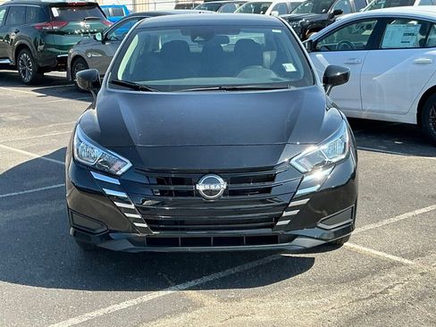 Used 2023 Nissan Versa SV w/ Trunk Package FWD image 7