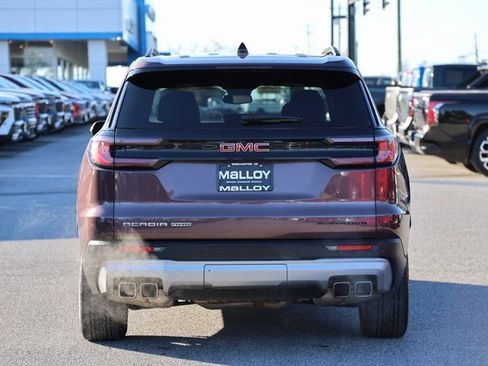 Used 2024 GMC Acadia Elevation image 29