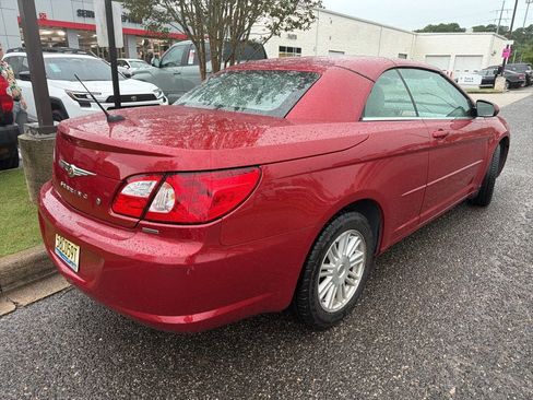 Used 2008 Chrysler Sebring Touring FWD image 6