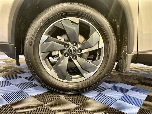 Used 2026 Nissan Rogue SV image 10