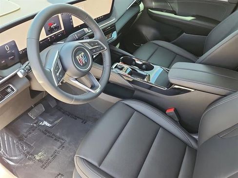 Used 2025 Buick Envision Preferred AWD/4WD image 8