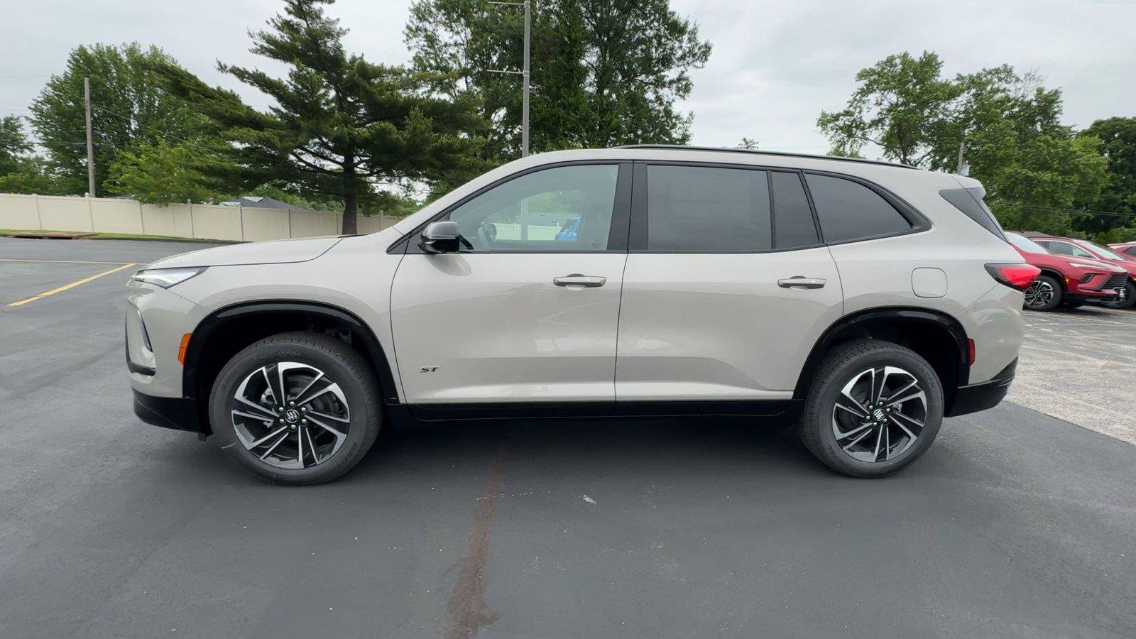 New 2026 Buick Enclave Sport Touring FWD image 5