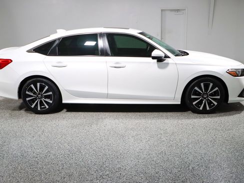 Used 2022 Honda Civic EX image 6