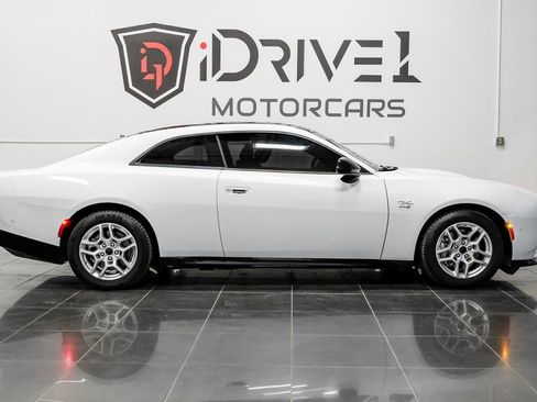 Used 2025 Dodge Charger Daytona R/T w/ Quick Order Package 25M R/T AWD/4WD image 7