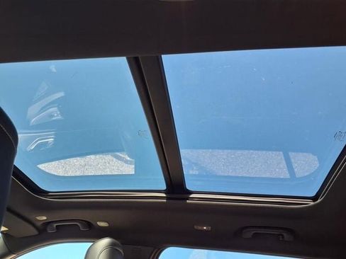 New 2025 Jeep Grand Cherokee L Limited w/ Trailer Tow Package image 13