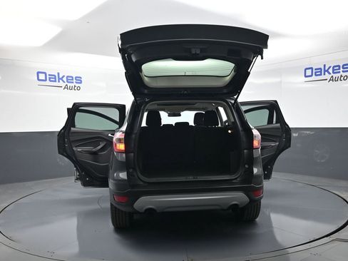Used 2018 Ford Escape SE FWD image 55