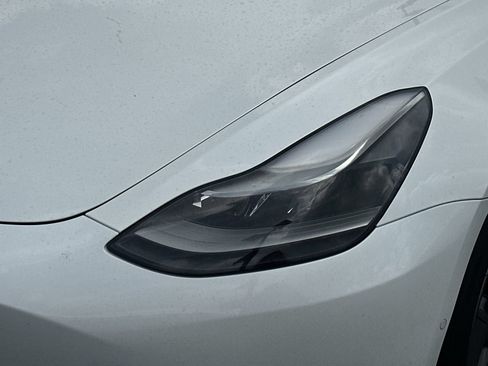 Used 2021 Tesla Model 3 Standard Range Plus RWD image 11