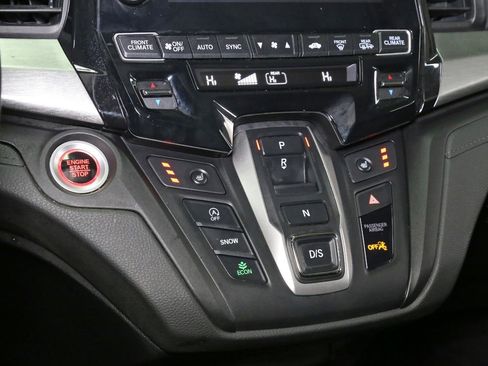 Certified 2024 Honda Odyssey EX-L image 11