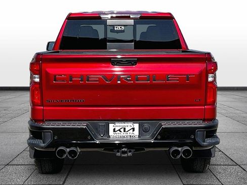 Used 2022 Chevrolet Silverado 1500 LT Trail Boss w/ Convenience Package II image 4