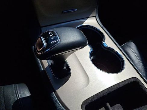 Used 2015 Jeep Grand Cherokee Altitude AWD/4WD image 19