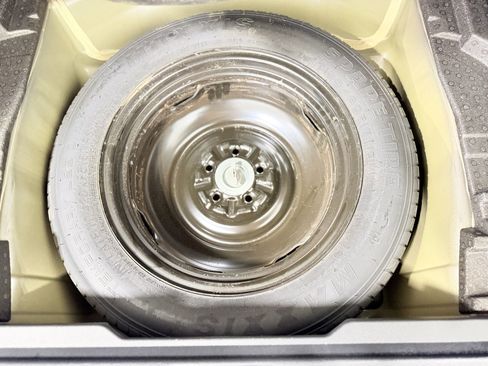 Used 2017 Subaru Outback 2.5i Limited image 40