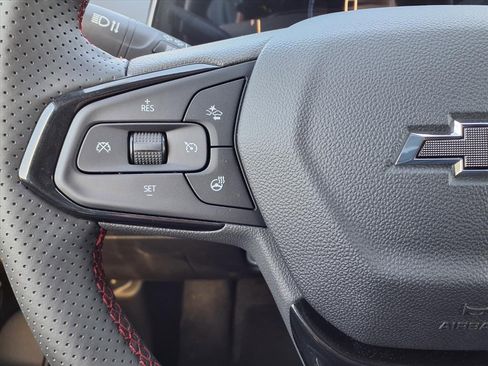 New 2026 Chevrolet Trax RS w/ Sunroof Package image 18