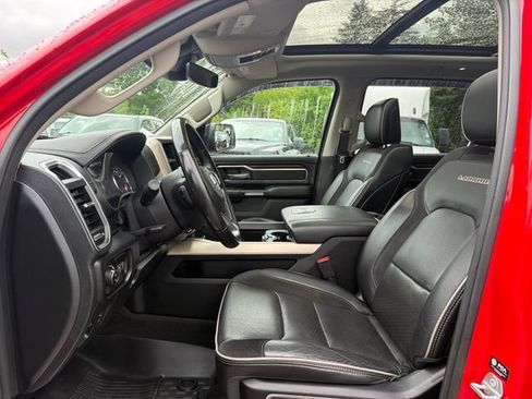 Used 2022 RAM 1500 Laramie AWD/4WD image 11