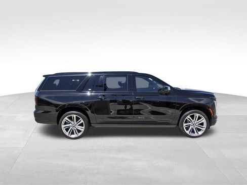 New 2026 Cadillac Escalade ESV Sport w/ Touring Package AWD/4WD image 5