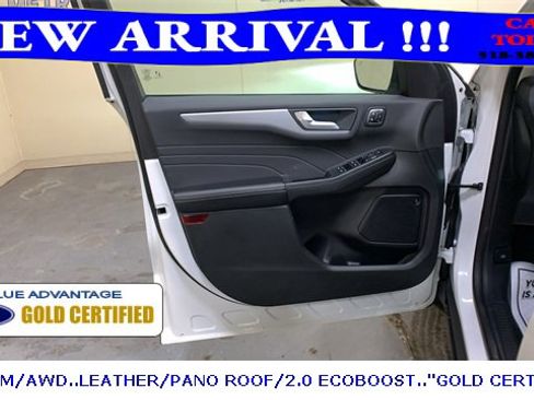 Certified 2023 Ford Escape Platinum w/ Premium Technology Package image 28