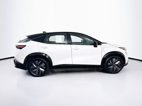 Used 2024 Nissan Ariya AWD image 10