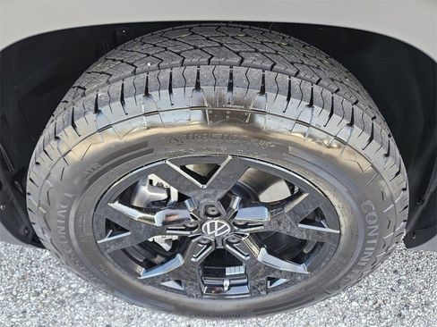 New 2026 Volkswagen Atlas Peak Edition image 26