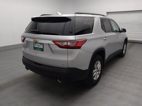 Used 2021 Chevrolet Traverse LT FWD image 9