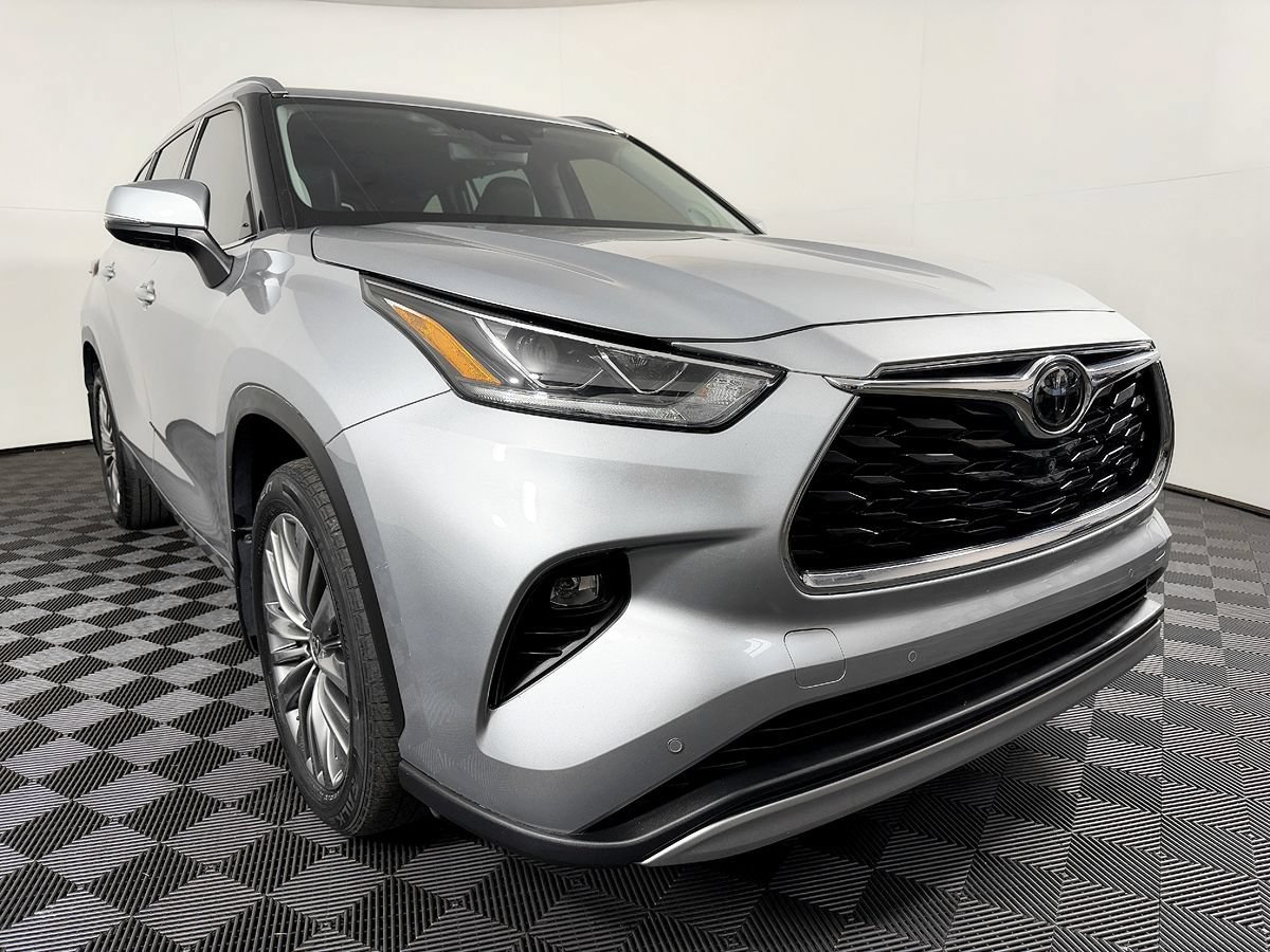 Used 2020 Toyota Highlander Platinum AWD/4WD image 5