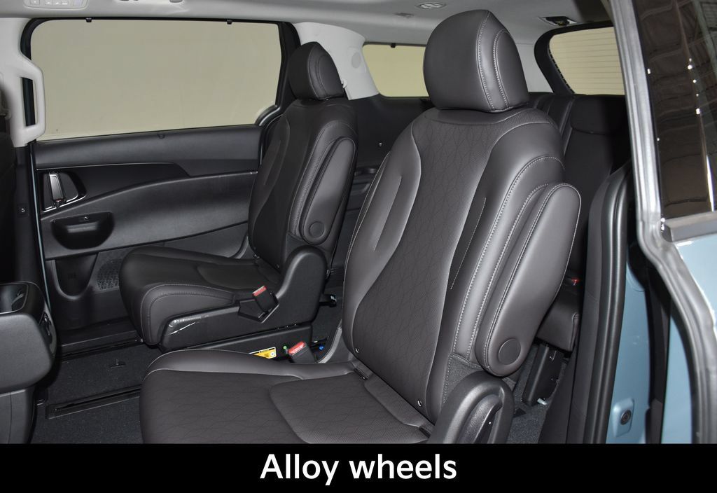 New 2027 Kia Carnival SX FWD image 31