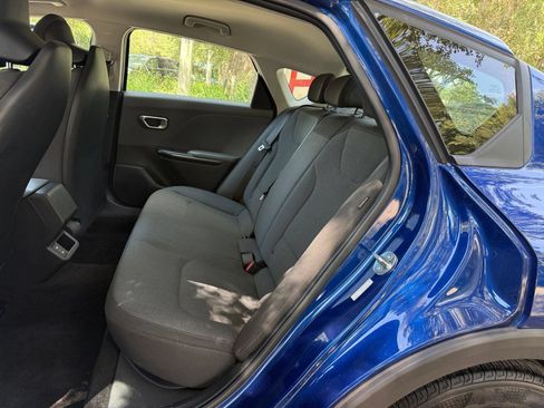 Used 2025 Kia K4 FWD image 37