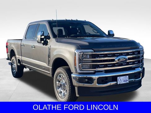 New 2026 Ford F250 Lariat w/ Lariat Ultimate Package image 2