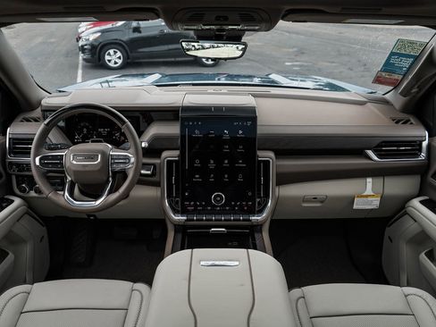 New 2026 GMC Yukon XL Denali w/ Denali Reserve Package AWD/4WD image 15