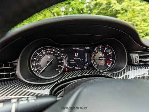 Used 2022 Maserati Quattroporte Trofeo RWD image 47