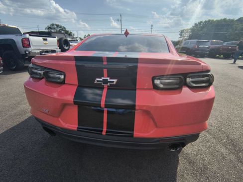 Used 2020 Chevrolet Camaro LT w/ RS Package image 6