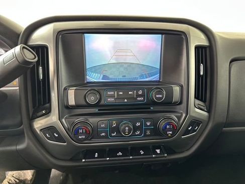 Used 2018 Chevrolet Silverado 2500 LT w/ LT Convenience Package image 22