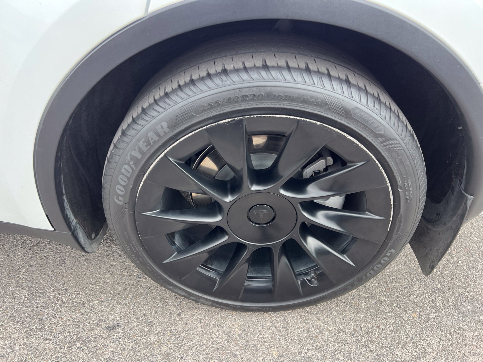 Used 2021 Tesla Model Y Long Range AWD/4WD image 11