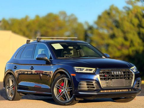 Used 2018 Audi SQ5 Premium Plus w/ S Sport Package image 5