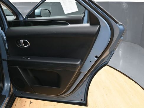 Used 2023 Hyundai Ioniq 5 SE image 39
