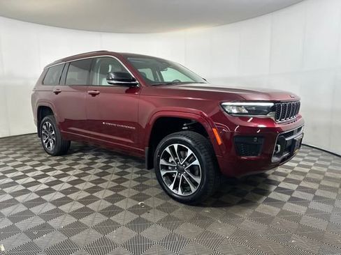 Used 2022 Jeep Grand Cherokee L Overland w/ Advanced Protech Group III image 2