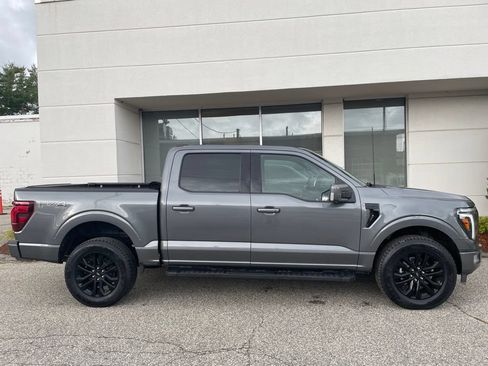 Used 2024 Ford F150 Lariat w/ FX4 Off-Road Package AWD/4WD image 7
