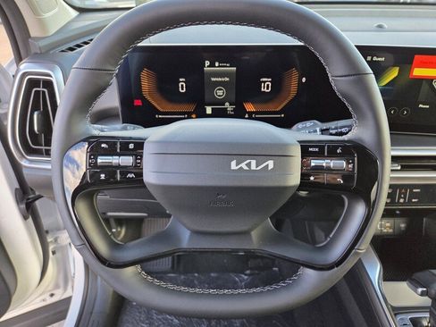 New 2026 Kia Sorento LX image 11
