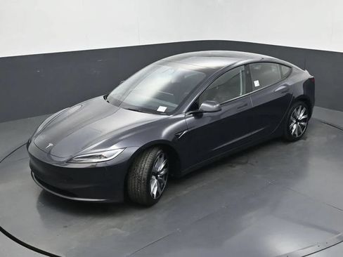 Used 2024 Tesla Model 3 Long Range RWD image 3