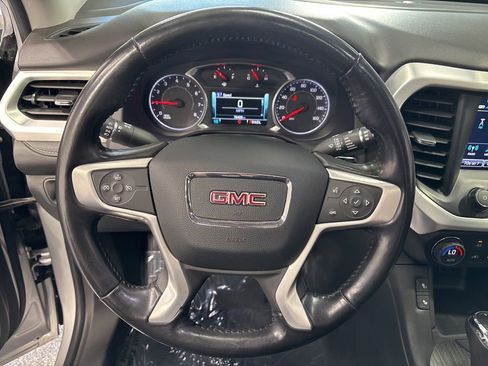 Used 2019 GMC Acadia SLT AWD/4WD image 10