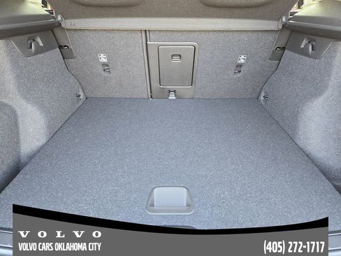 Used 2026 Volvo XC40 B4 Core w/ Protection Package Premier FWD image 31