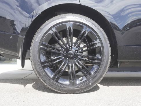 New 2026 Land Rover Range Rover SE image 34