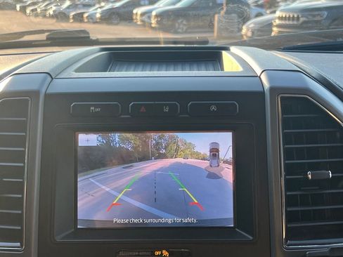 Used 2020 Ford Expedition XLT w/ Equipment Group 202A RWD image 34